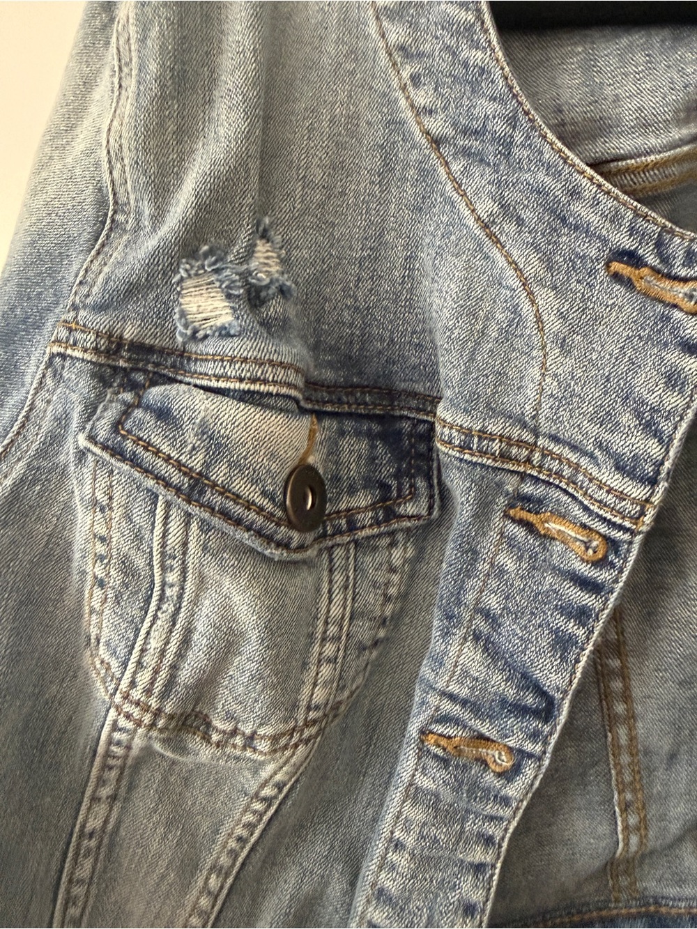 TORRID Collarless Crop Denim Jacket - Light Wash - Picture 6 of 6
